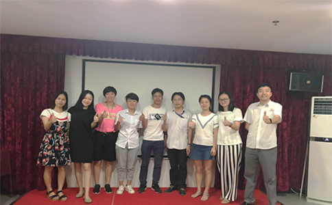  通發(fā)激光的家人們和各位美女初次見面！